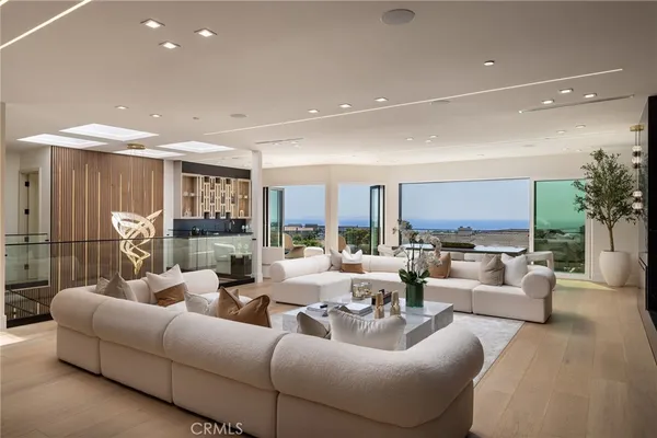 $10,498,000 | 4 Narbonne, Newport Beach, CA 92660