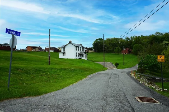 $410,000 | 511 Circle Drive, Elizabeth, PA 15037