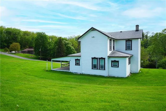 $410,000 | 511 Circle Drive, Elizabeth, PA 15037