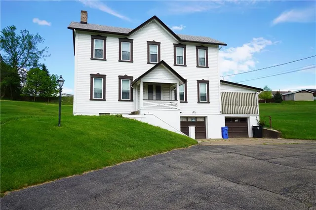 $410,000 | 511 Circle Drive, Elizabeth, PA 15037