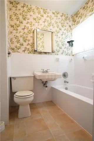 $410,000 | 511 Circle Drive, Elizabeth, PA 15037