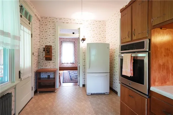 $410,000 | 511 Circle Drive, Elizabeth, PA 15037