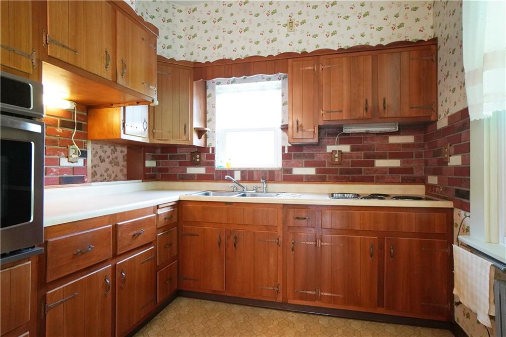 511 Circle Drive Elizabeth, PA 15037 - Photo 10 of 32