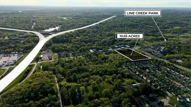 $399,000 | 5509 Northwest Waukomis Drive, Kansas City, MO 64151