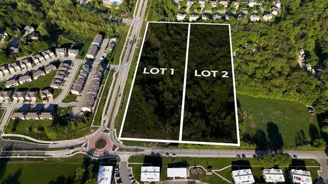 $399,000 | 5509 Northwest Waukomis Drive, Kansas City, MO 64151