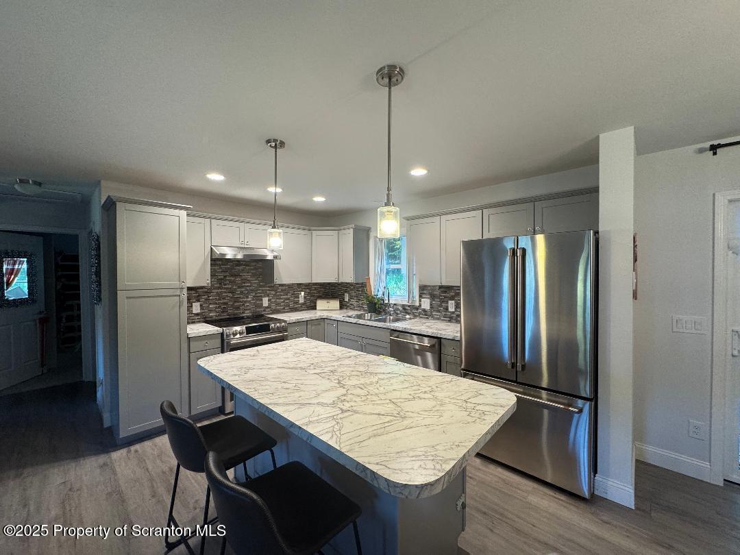 720 Scott Clarks Summit, PA 18411 - Photo 6 of 18 Kitchen