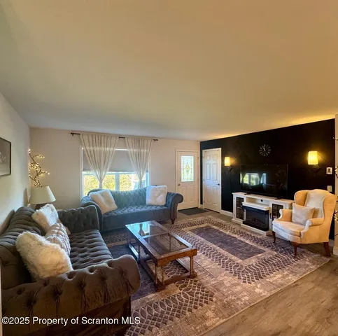 $405,000 | 720 Scott, Clarks Summit, PA 18411