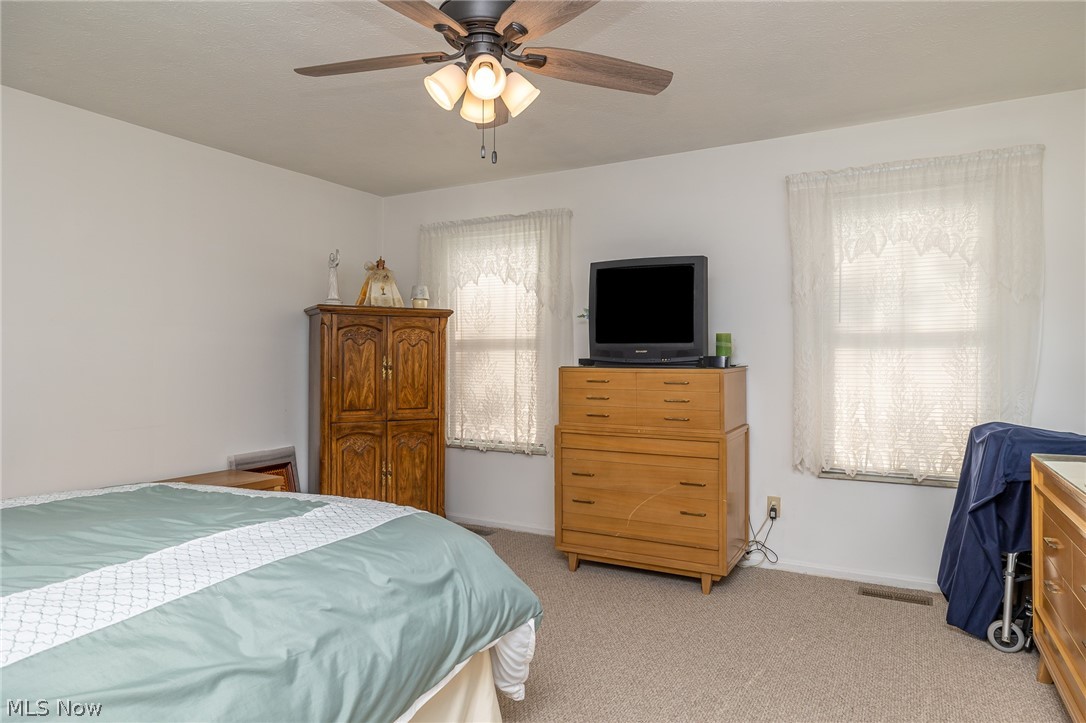 17627 Drake Road Strongsville, OH 44136 - Photo 19 of 27 Gallery Image 19