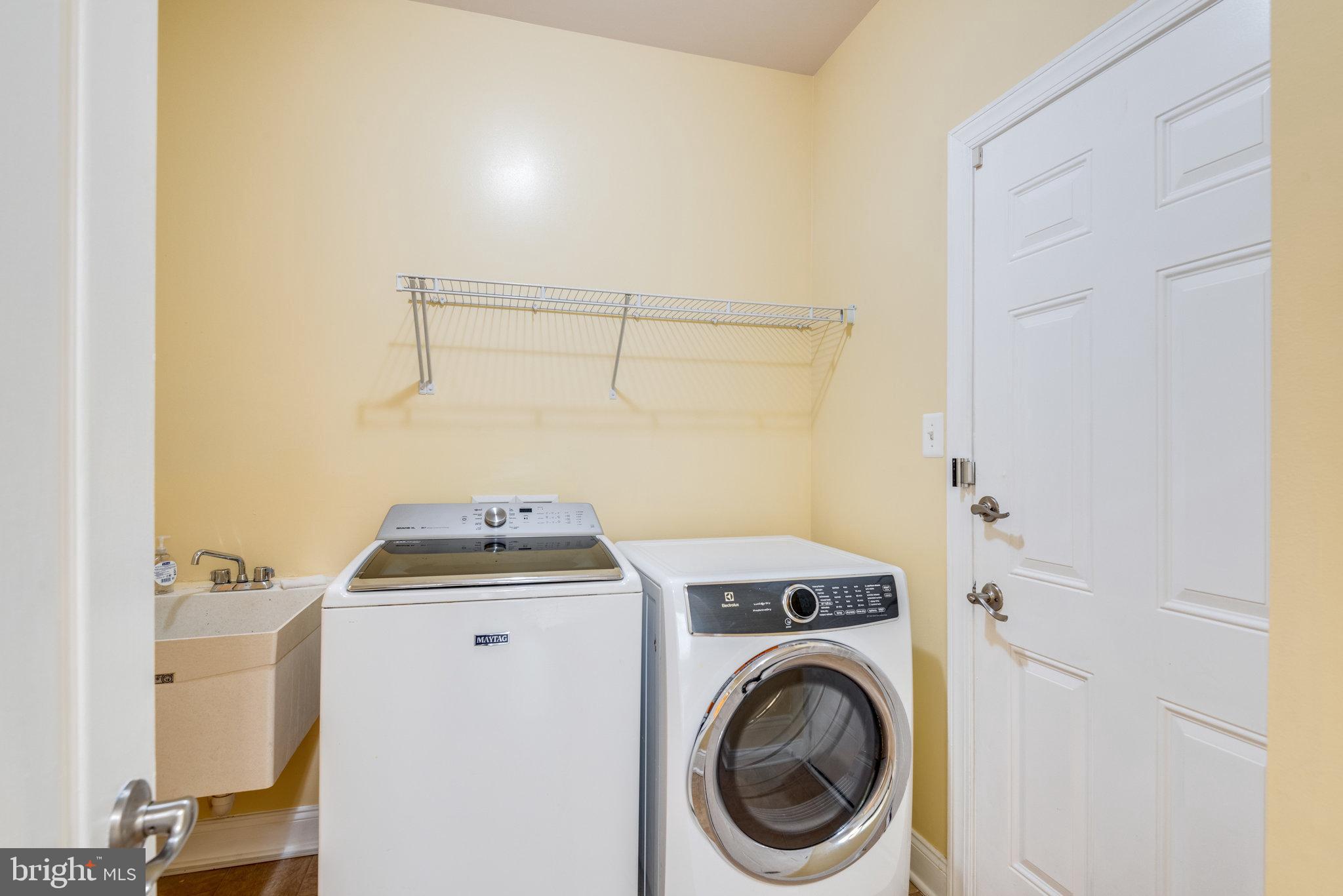 22913 North Brown Square Ashburn, VA 20148 - Photo 14 of 72