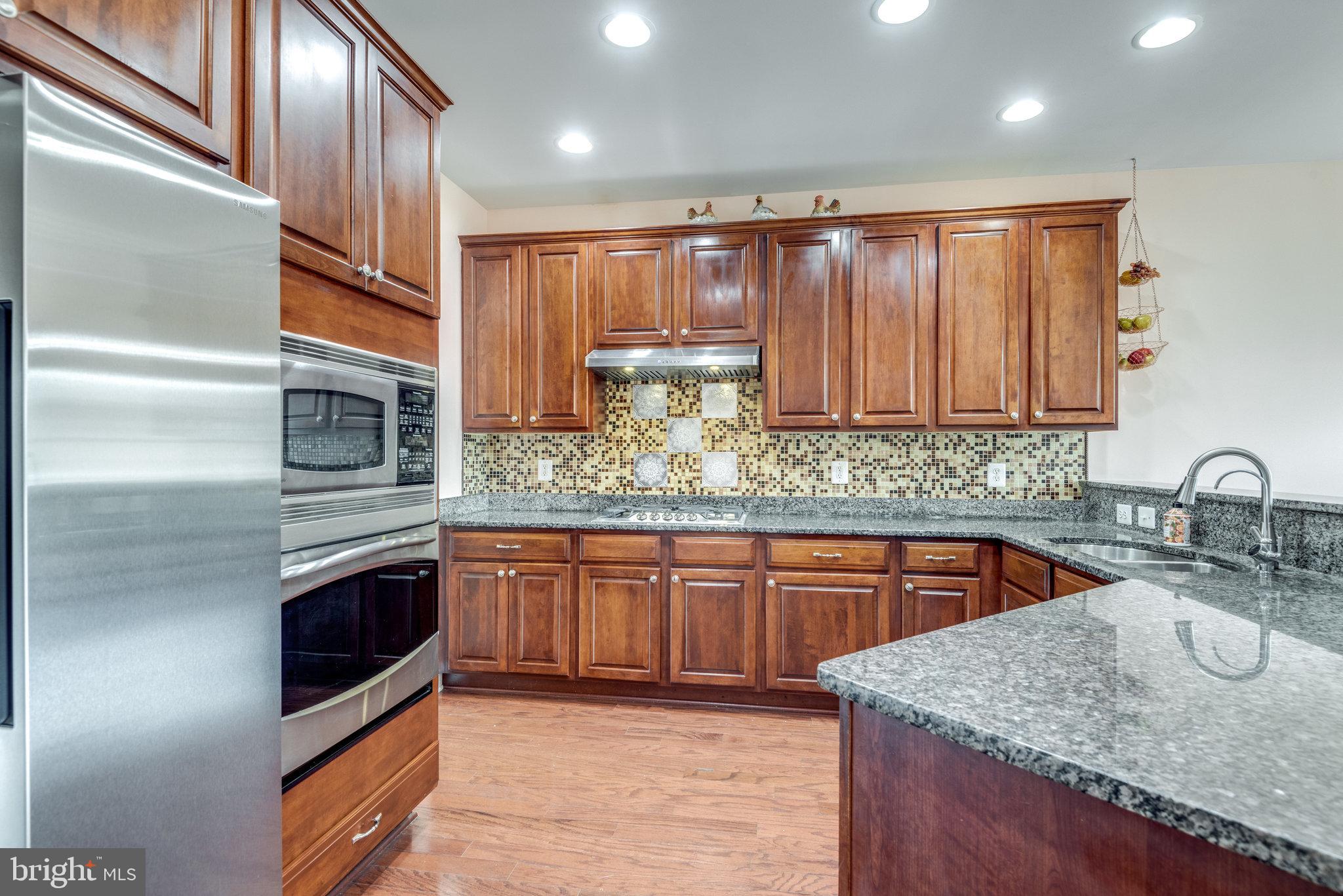 22913 North Brown Square Ashburn, VA 20148 - Photo 22 of 72