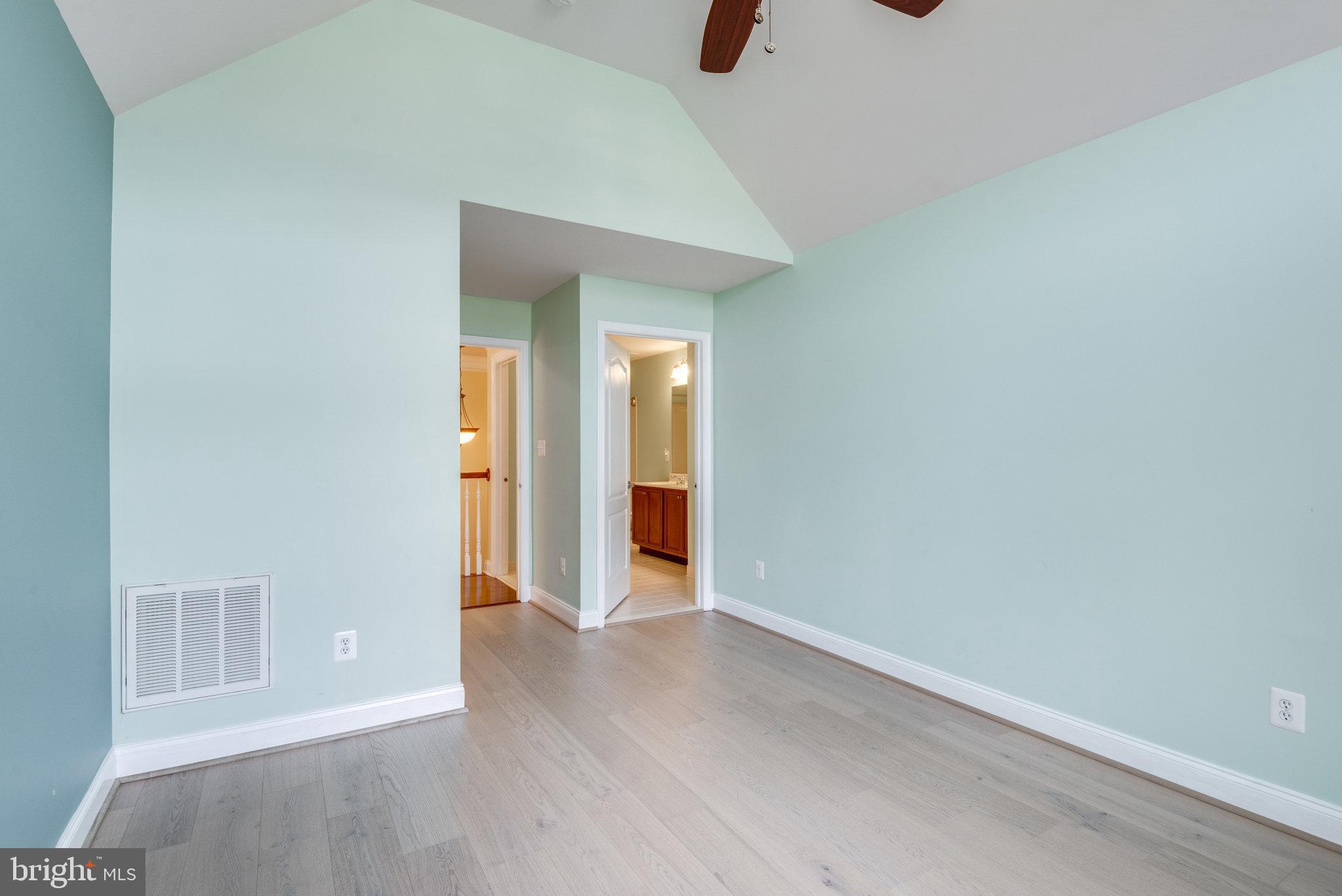 22913 North Brown Square Ashburn, VA 20148 - Photo 34 of 72