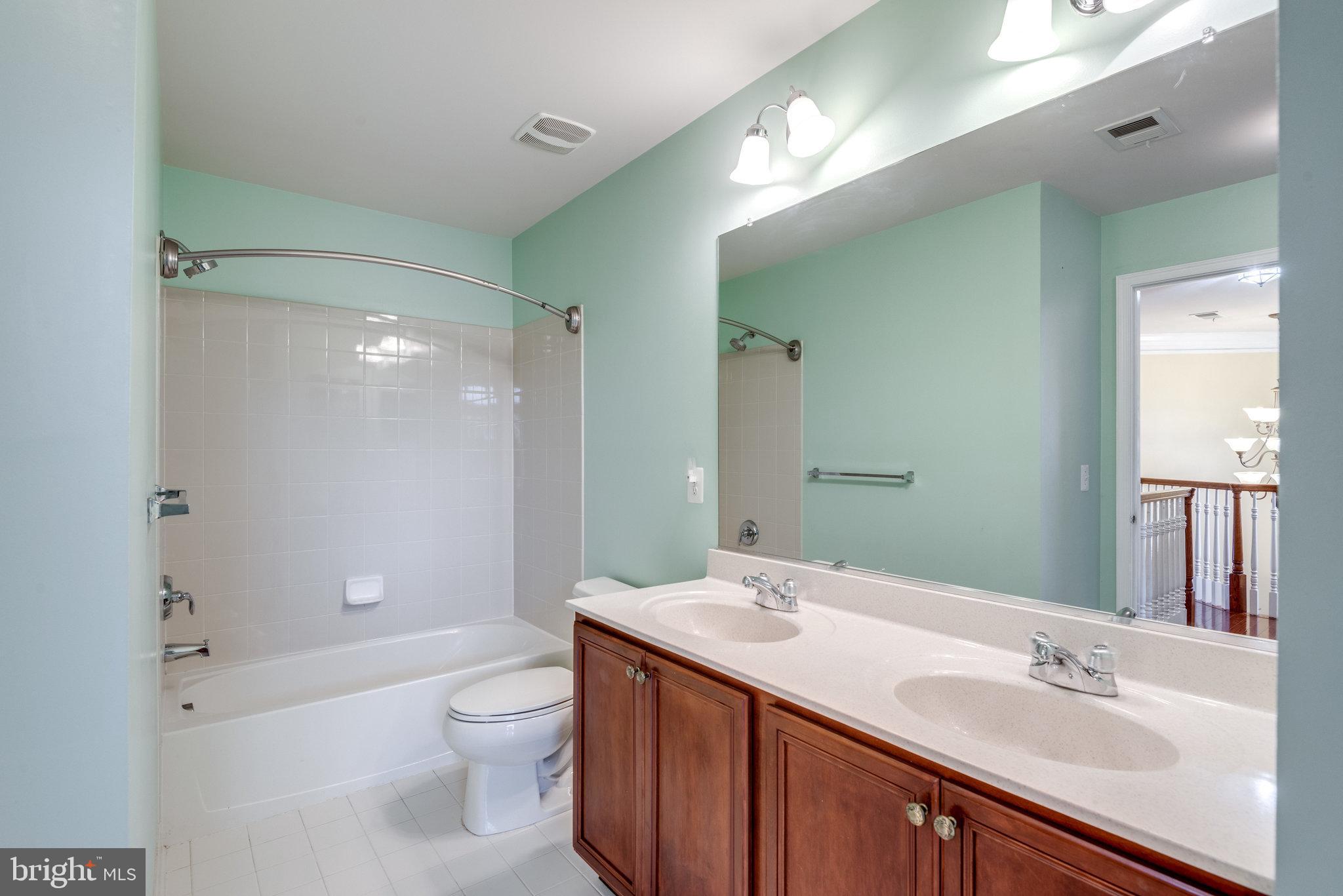 22913 North Brown Square Ashburn, VA 20148 - Photo 35 of 72