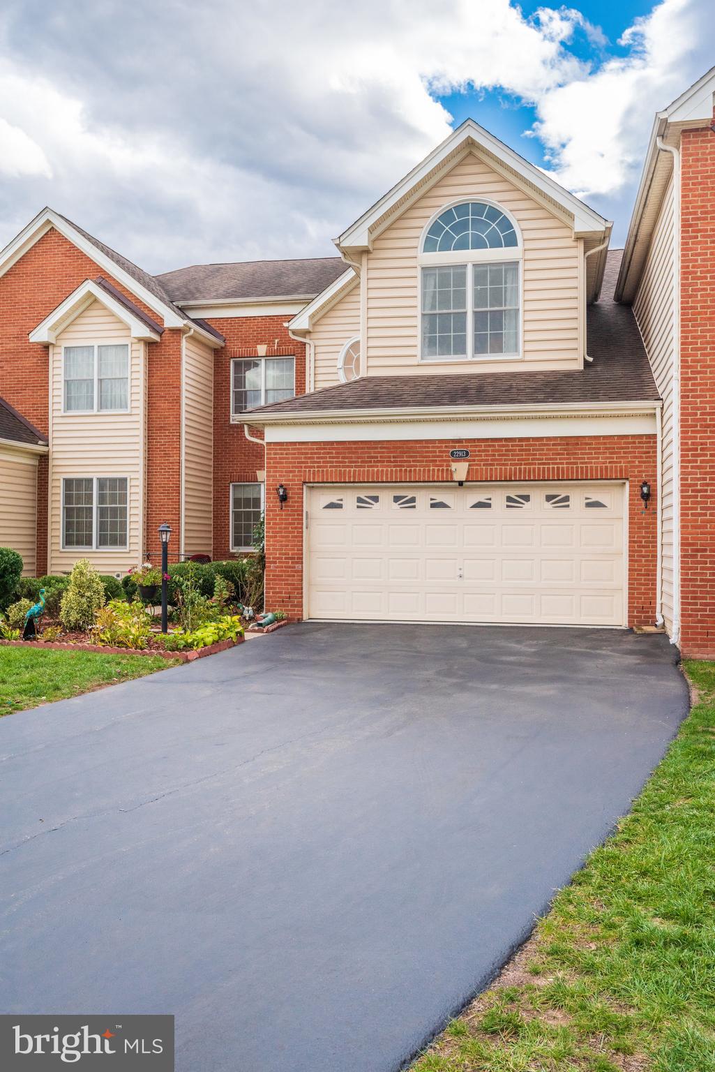 22913 North Brown Square Ashburn, VA 20148 - Photo 6 of 72