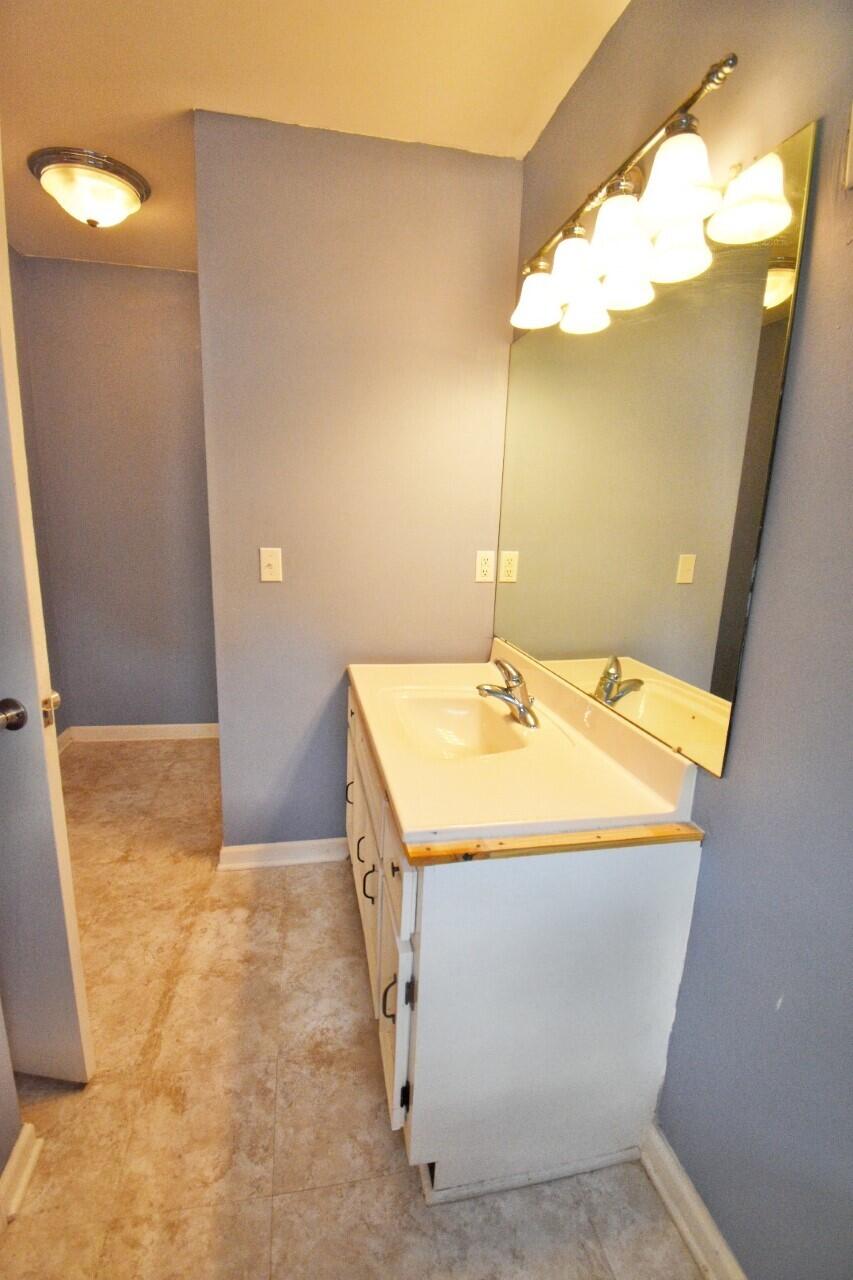 1008 South Crest Road Rossville, GA 30741 - Photo 33 of 41 cody masterbath3