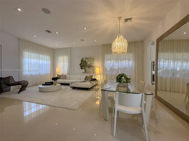 $1,310,000 | 9709 Blue Isle Bay, Parkland, FL 33076