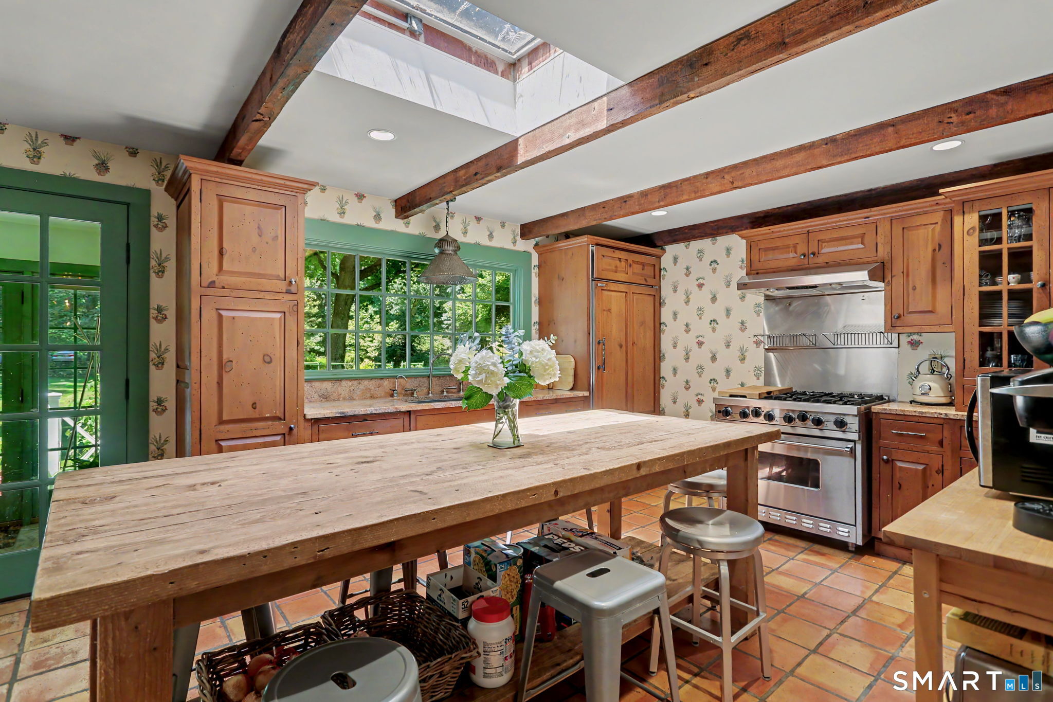 181 Georgetown Road Weston, CT 06883 - Photo 5 of 35
