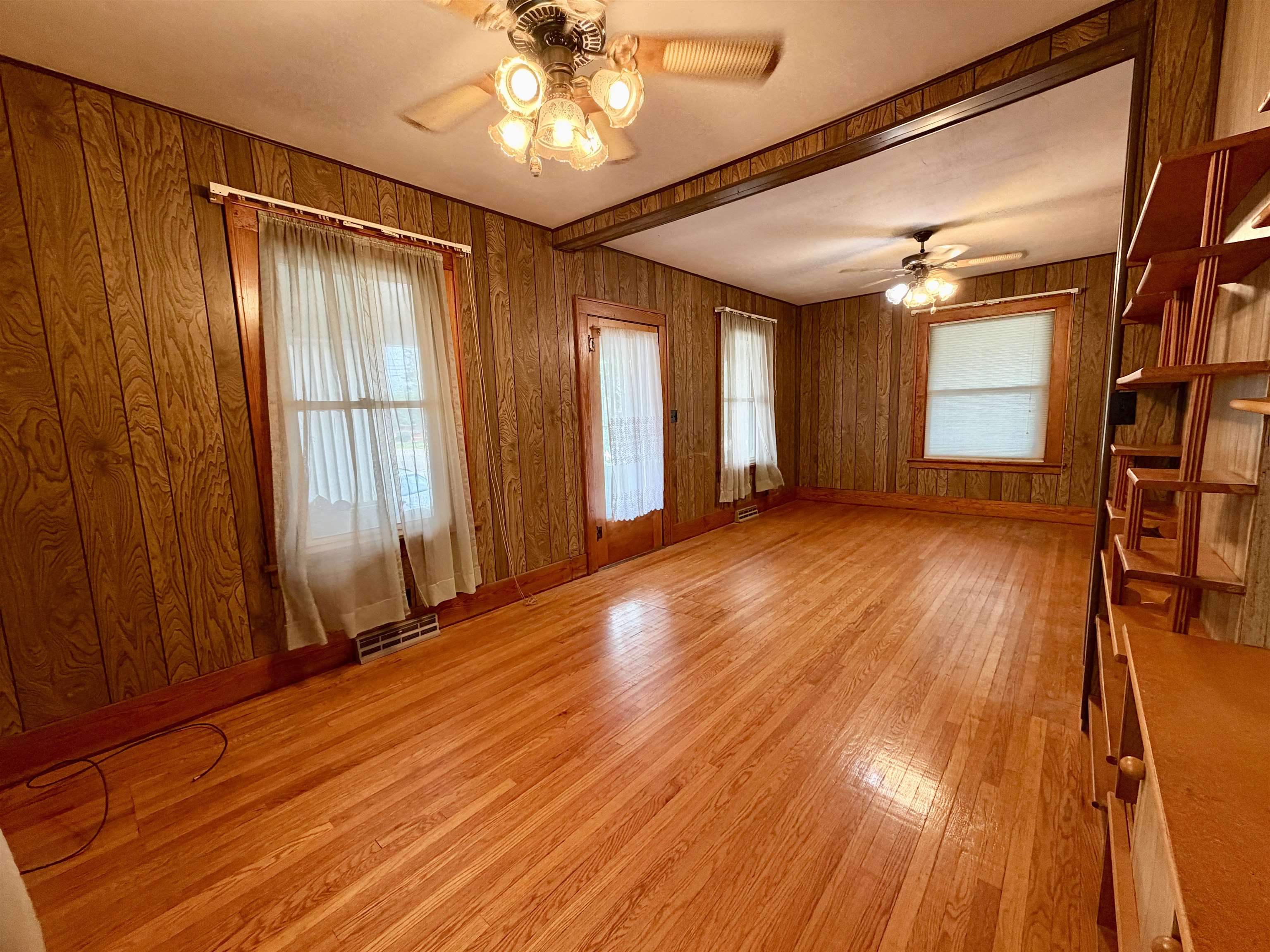 109 East Rapp Street Mount Carroll, IL 61053 - Photo 8 of 32 Gallery Image 8