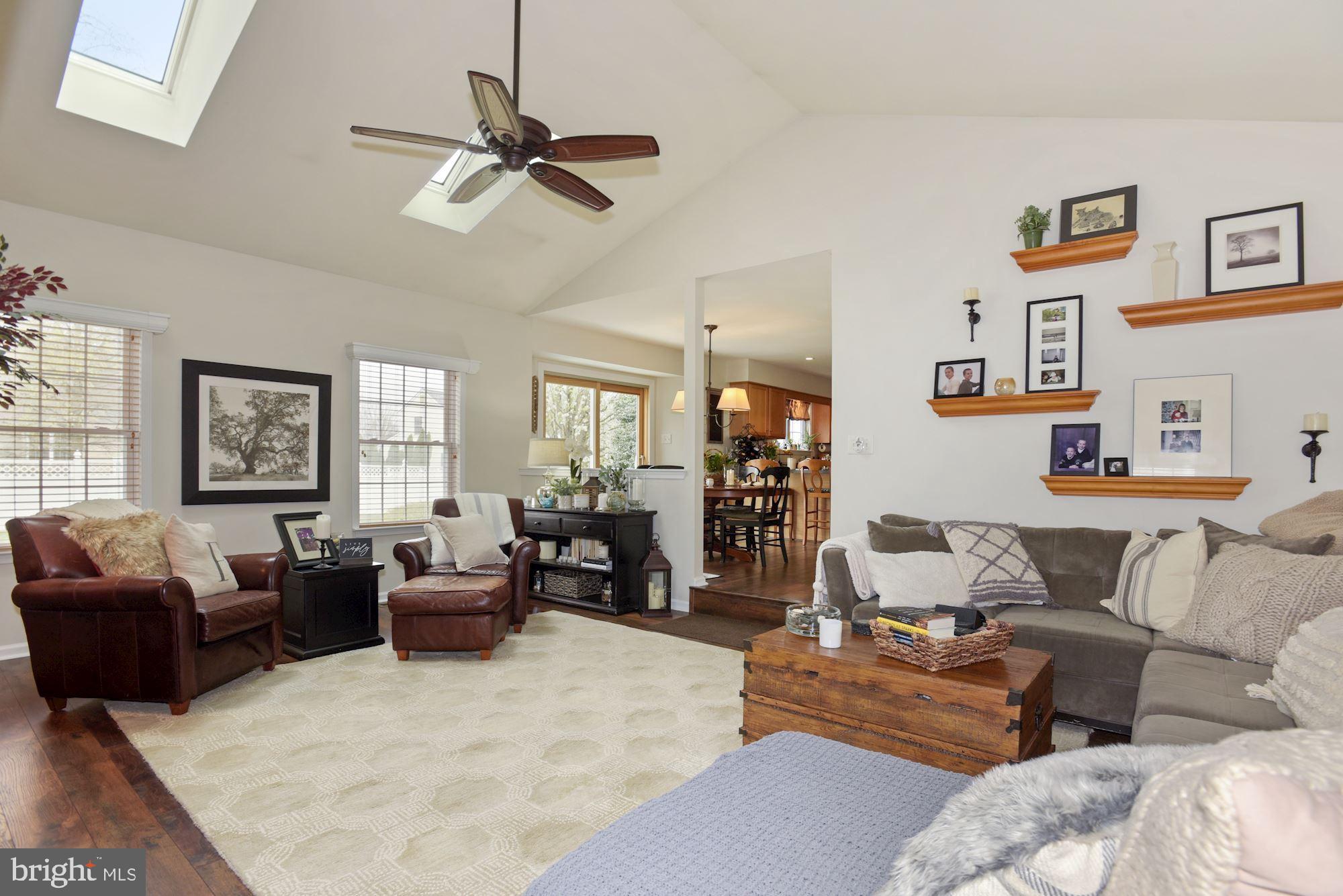 25 Thornhill Drive Lumberton, NJ 08048 - Photo 16 of 31 Family room