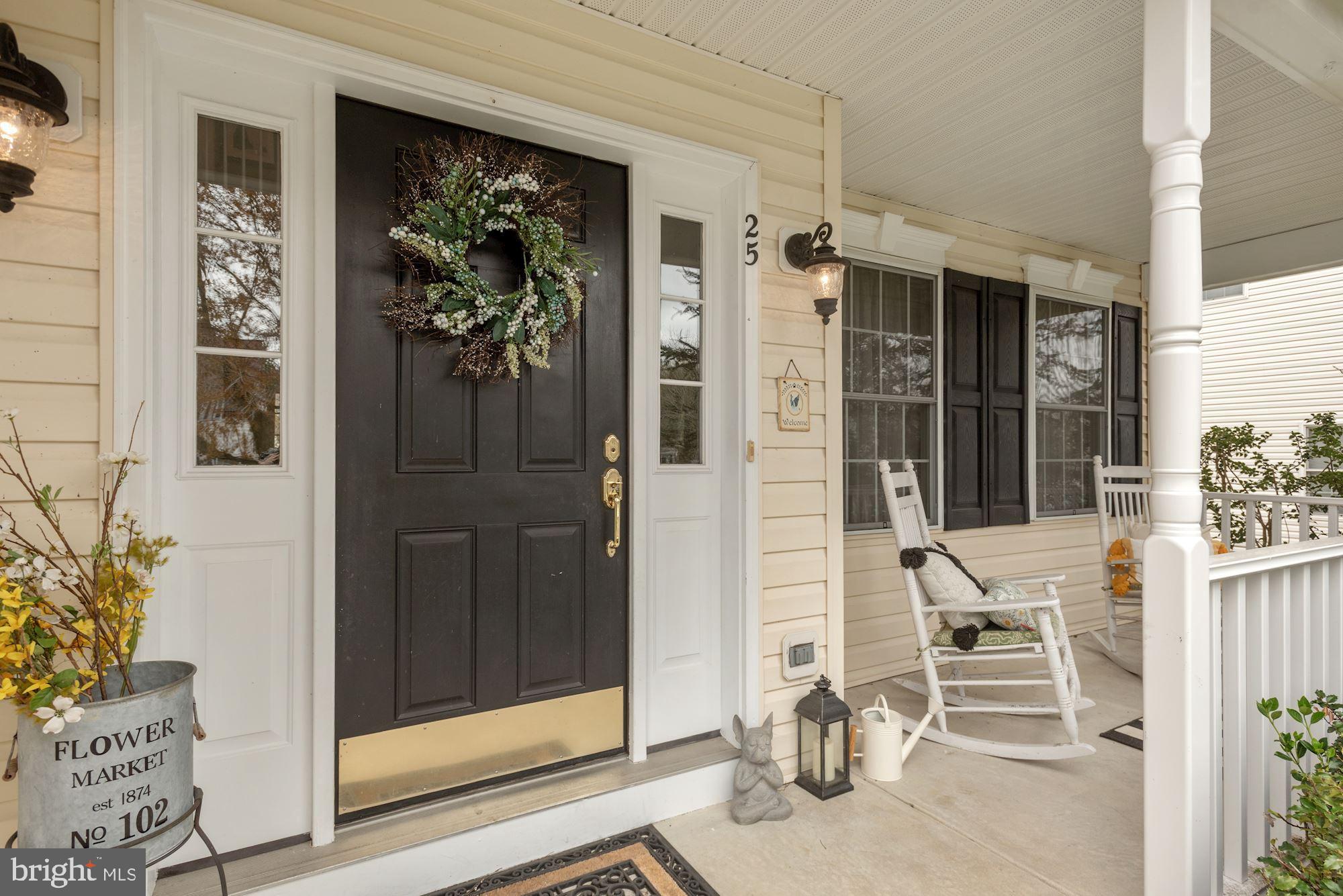 25 Thornhill Drive Lumberton, NJ 08048 - Photo 3 of 31 Cozy front porch