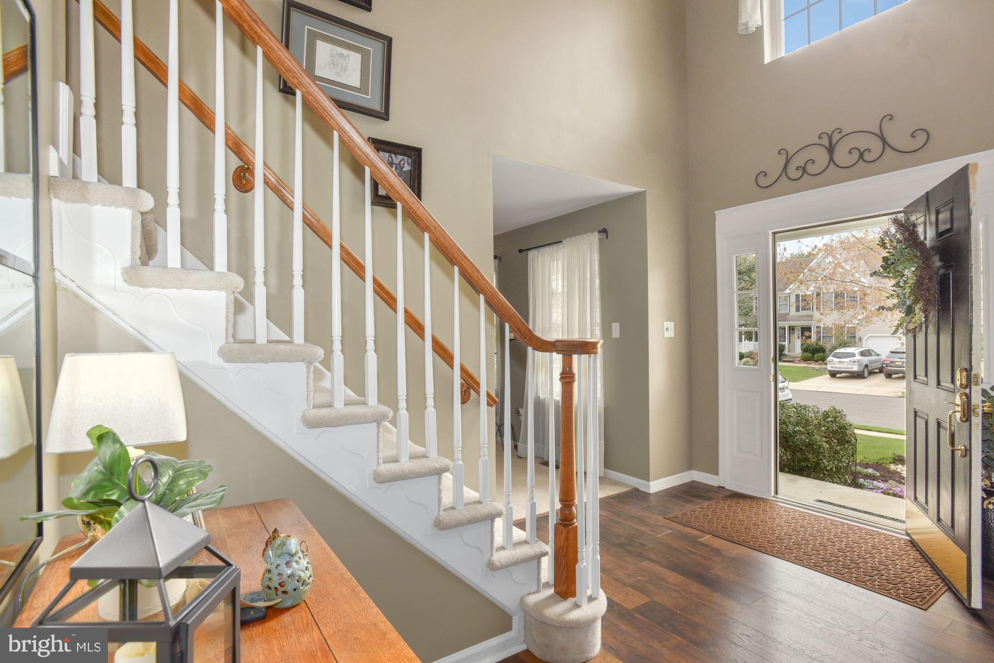 25 Thornhill Drive Lumberton, NJ 08048 - Photo 5 of 31 foyer