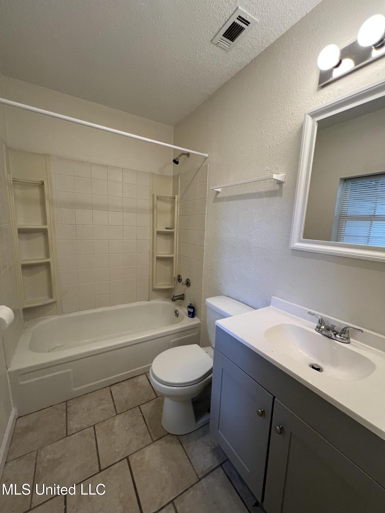 103 Ralph Drive Gulfport, MS 39503 - Photo 11 of 17 103 Ralph 13