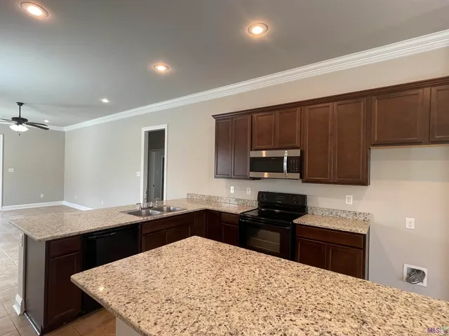 $2,050 | 16276 Timberstone Drive, Prairieville, LA 70769