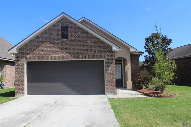 $2,050 | 16276 Timberstone Drive, Prairieville, LA 70769