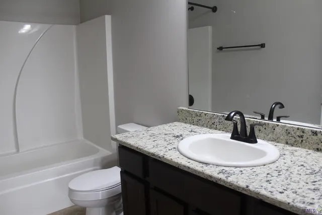 $2,050 | 16276 Timberstone Drive, Prairieville, LA 70769