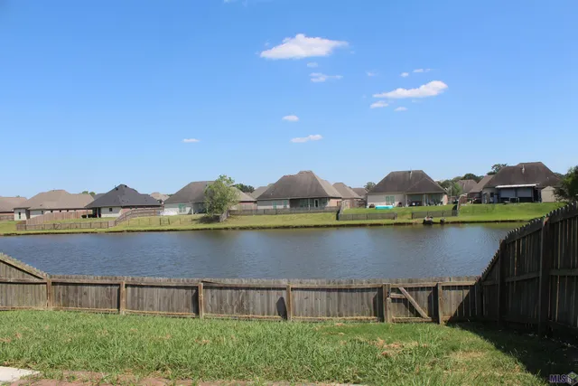 $2,050 | 16276 Timberstone Drive, Prairieville, LA 70769