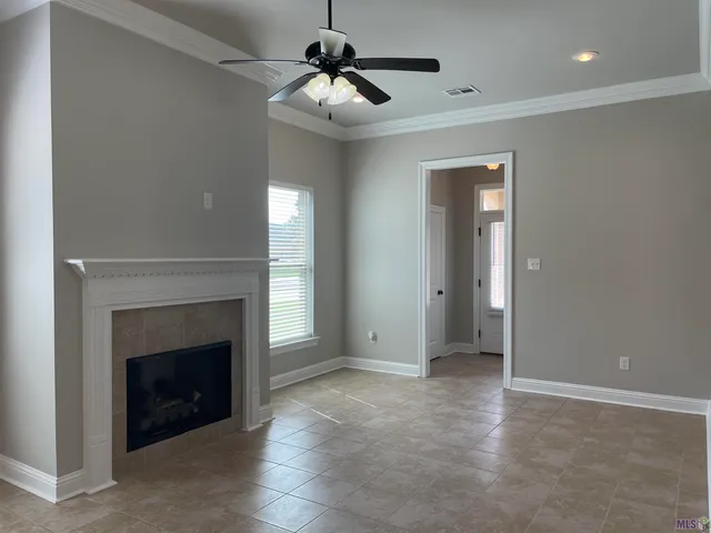 $2,050 | 16276 Timberstone Drive, Prairieville, LA 70769