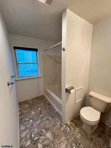 $125,000 | 700 North Franklin Boulevard, Unit 806, Pleasantville, NJ 08232