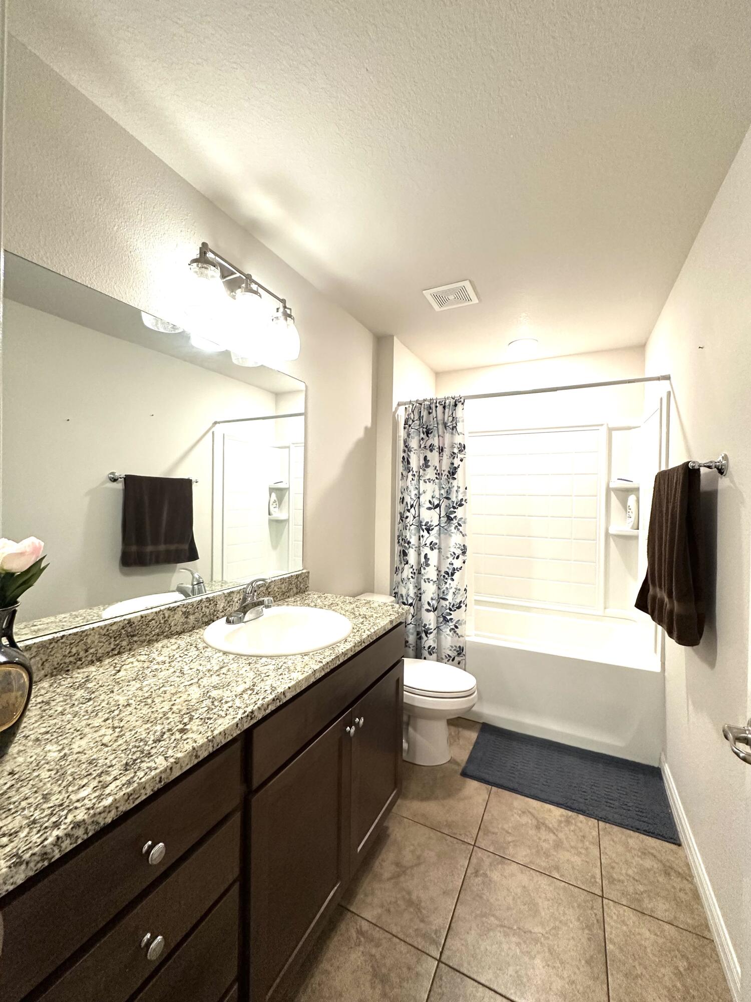 15211 Southwest 65th Ter Road Ocala, FL 34473 - Photo 17 of 22 #2 Bathroom