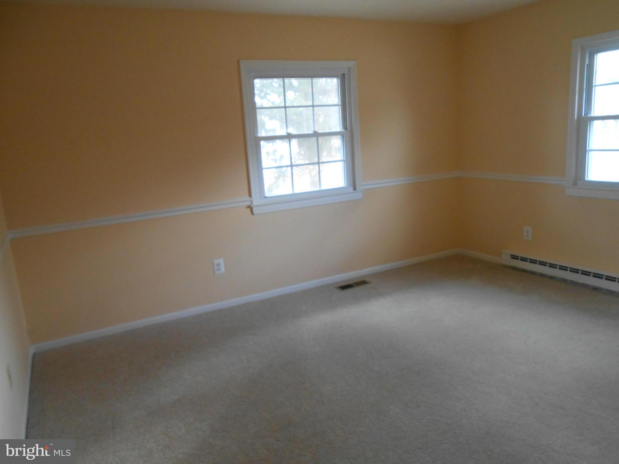 204 South Harrison Road Sterling, VA 20164 - Photo 5 of 6 Bedroom