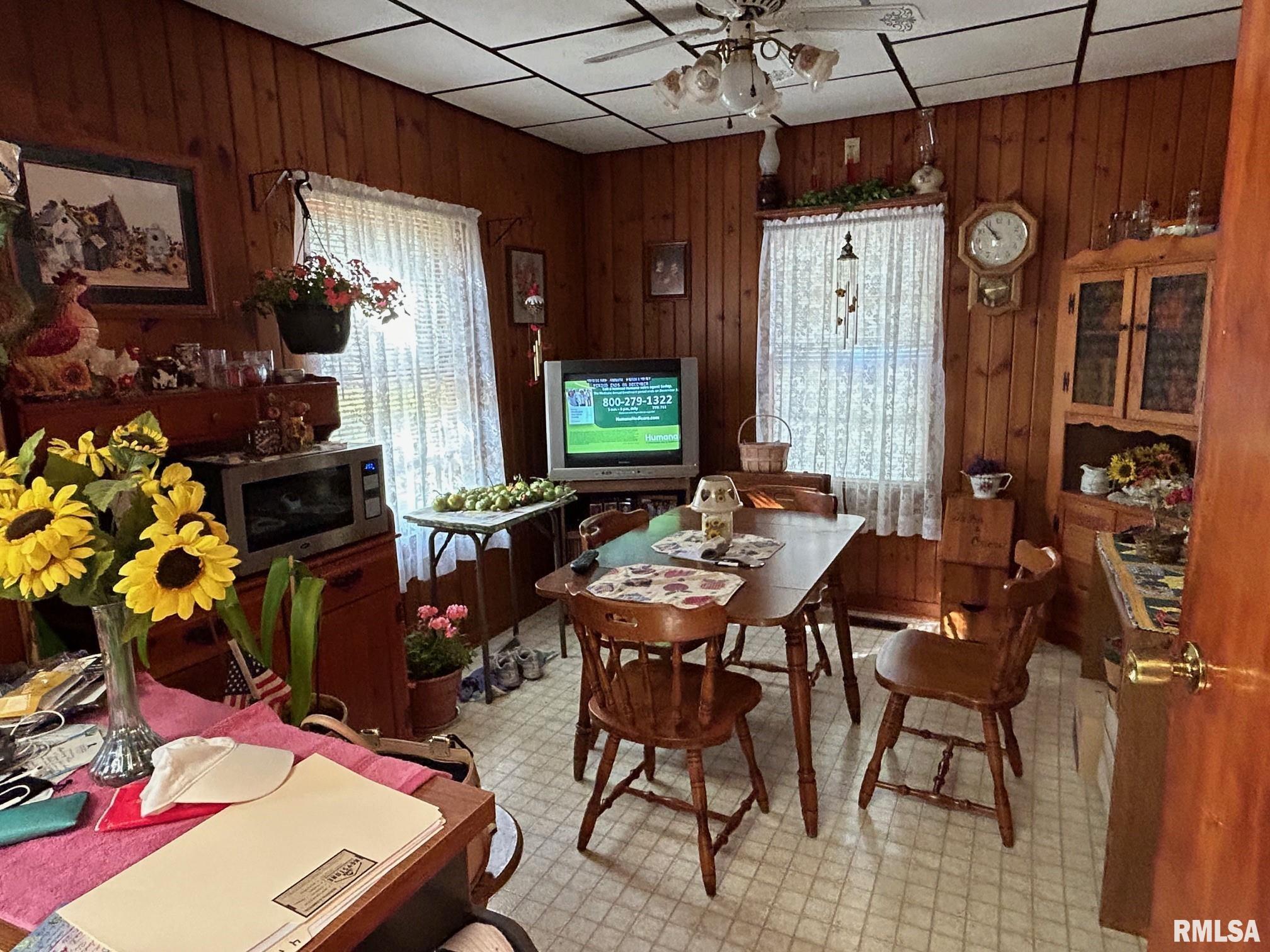 407 Dawson Street Springfield, IL 62702 - Photo 7 of 17