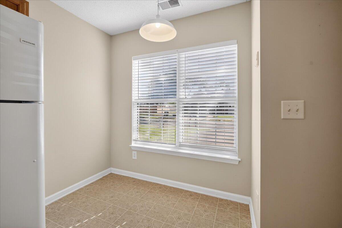 7360 Suncatcher Drive Hanahan, SC 29410 - Photo 10 of 40 10-7360 Suncatcher Drive-7