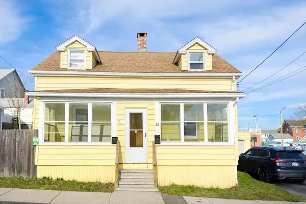 $269,000 | 26 Wintworth Street, Chicopee, MA 01013