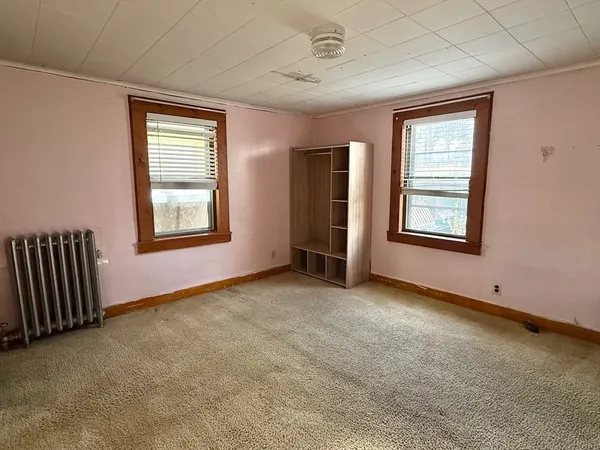 $269,000 | 26 Wintworth Street, Chicopee, MA 01013