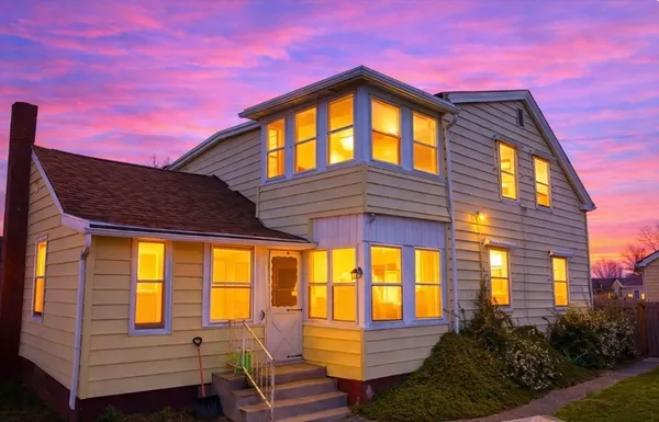 $269,000 | 26 Wintworth Street, Chicopee, MA 01013