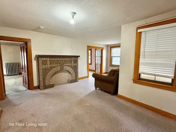 $269,000 | 26 Wintworth Street, Chicopee, MA 01013