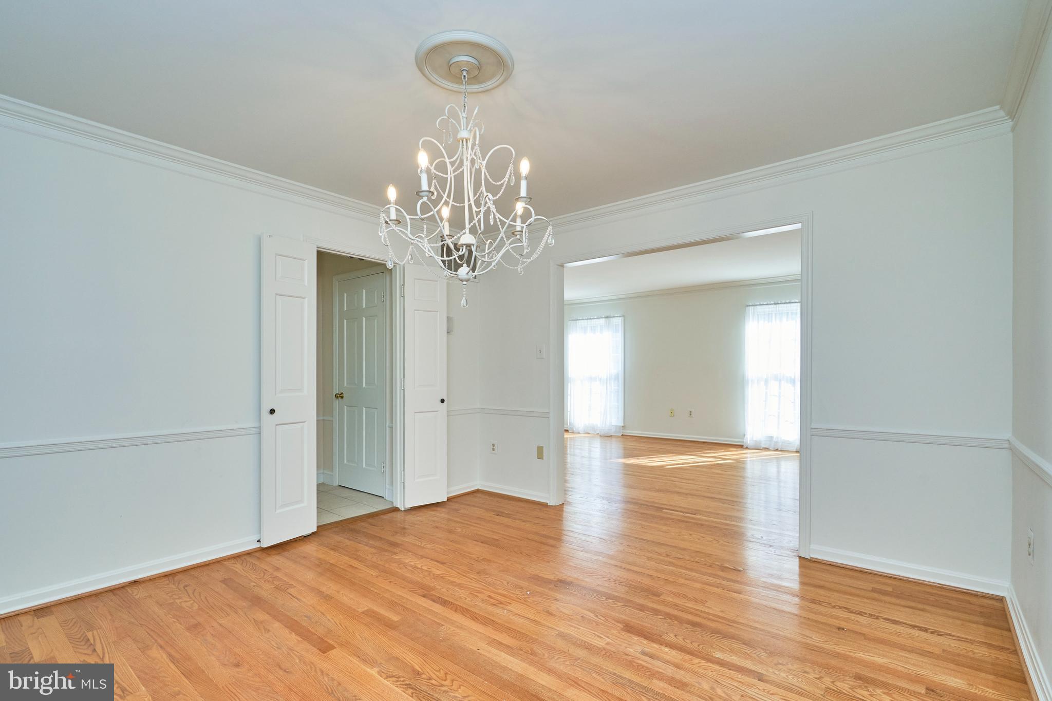 5806 Bent Twig Road McLean, VA 22101 - Photo 8 of 37 Dining Room
