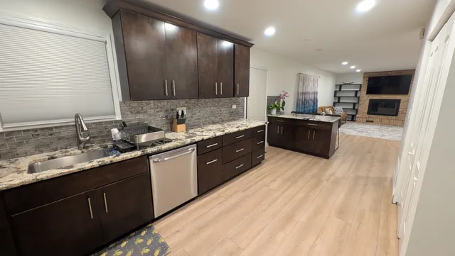 $579,000 | 691 Burdette Avenue, Glendale Heights, IL 60139