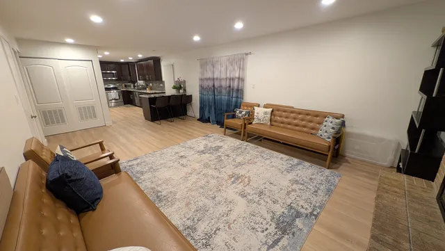 $579,000 | 691 Burdette Avenue, Glendale Heights, IL 60139