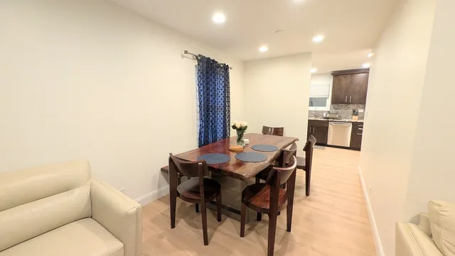 $579,000 | 691 Burdette Avenue, Glendale Heights, IL 60139