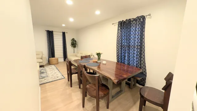 $579,000 | 691 Burdette Avenue, Glendale Heights, IL 60139