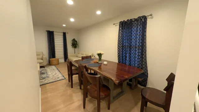 $579,000 | 691 Burdette Avenue, Glendale Heights, IL 60139