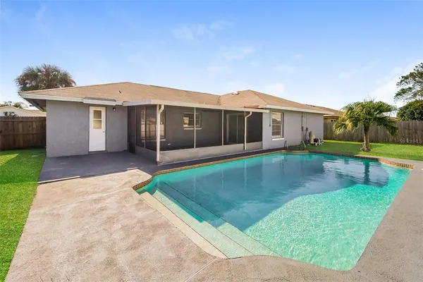 $2,375 | 2317 Tinian Avenue, Orlando, FL 32837