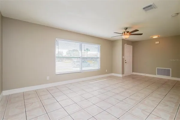$2,375 | 2317 Tinian Avenue, Orlando, FL 32837