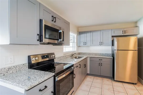 $2,375 | 2317 Tinian Avenue, Orlando, FL 32837