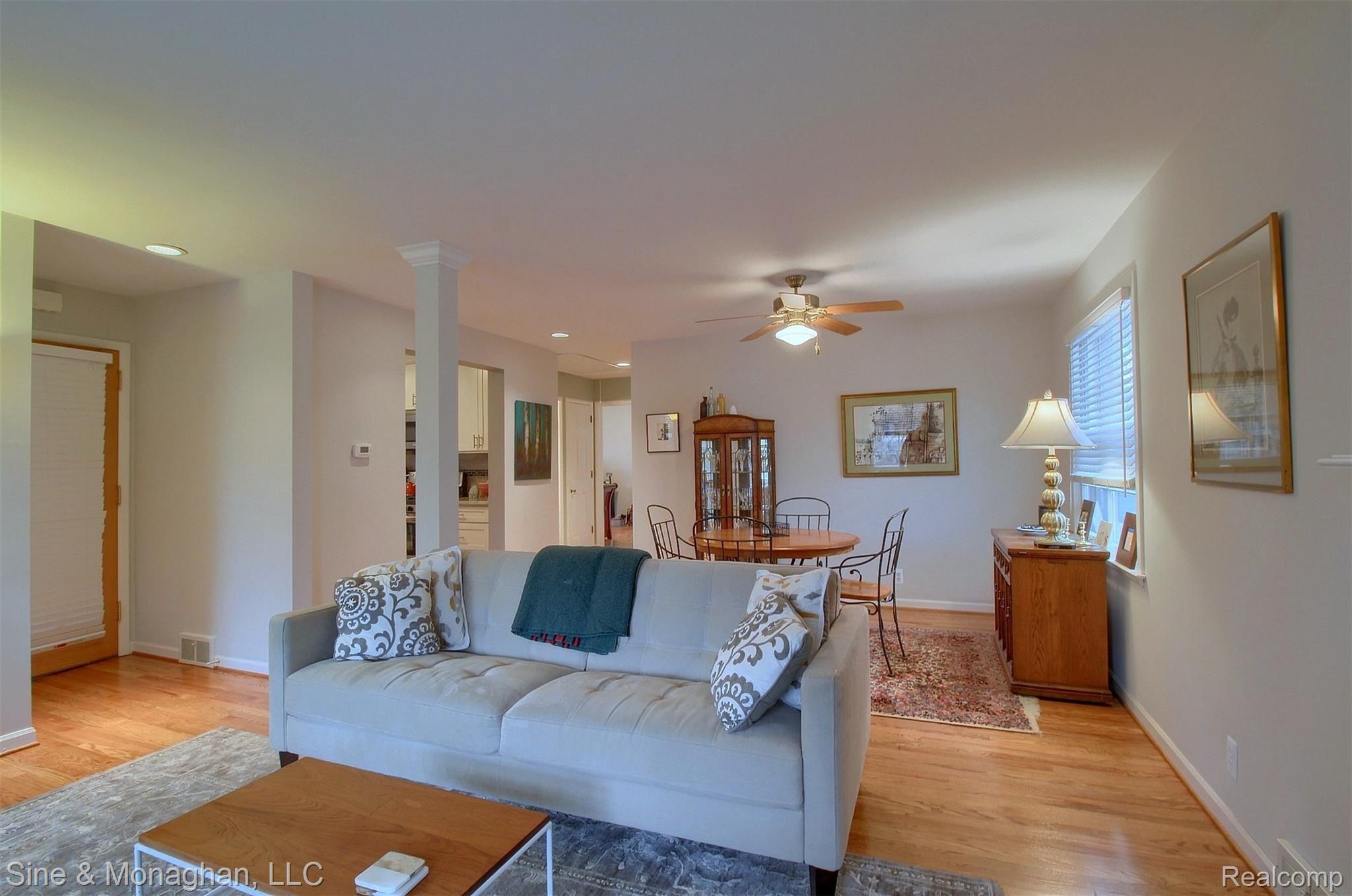 950 Harcourt Road Grosse Pointe, MI 48230 - Photo 6 of 30 6-Living Room 3rd View.jpg