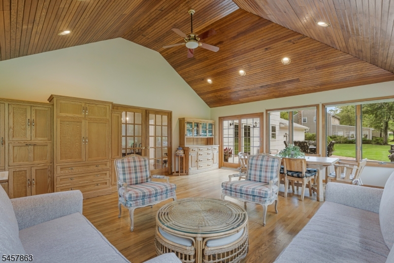258 Dutch Farm Road Bridgewater, NJ 08807 - Photo 6 of 38 Gallery Image 6